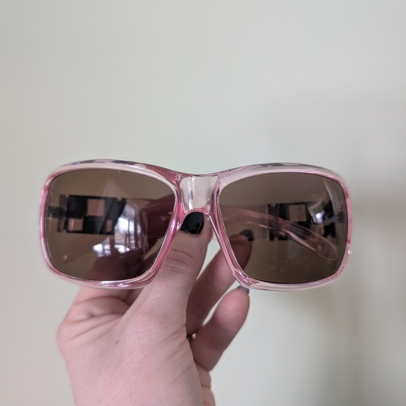 Stylish Pink Sunglasses - Picture 1 of 10